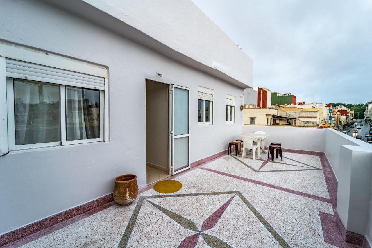 Amplio Apartamento En El Centro De Tanger Appartamento Esterno foto