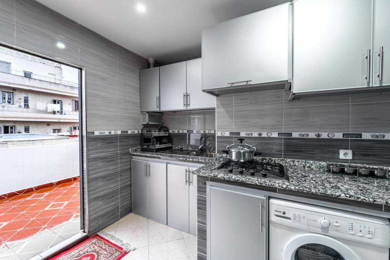 Amplio Apartamento En El Centro De Tanger Appartamento Esterno foto