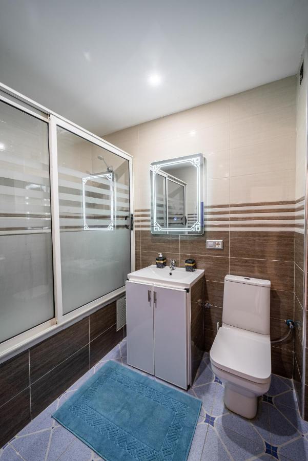 Amplio Apartamento En El Centro De Tanger Appartamento Esterno foto