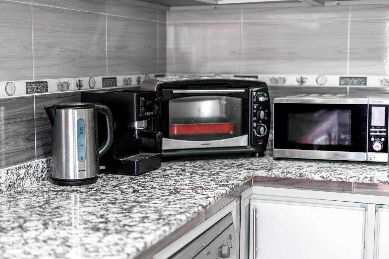 Amplio Apartamento En El Centro De Tanger Appartamento Esterno foto
